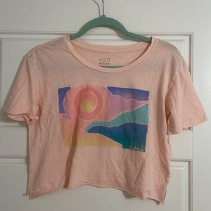 Cropped Billabong T-shirt